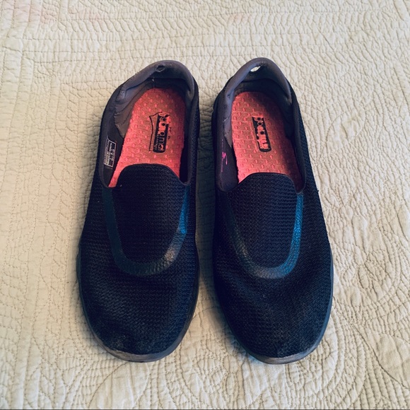sketchers walk 3